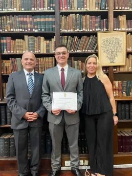 El hijo de González Nora cuestionó a los jueces que se oponen a la designación de su padre en la Justicia de Santa Cruz El hijo de González Nora cuestionó a los jueces que se oponen a la designación de su padre en la Justicia de Santa Cruz