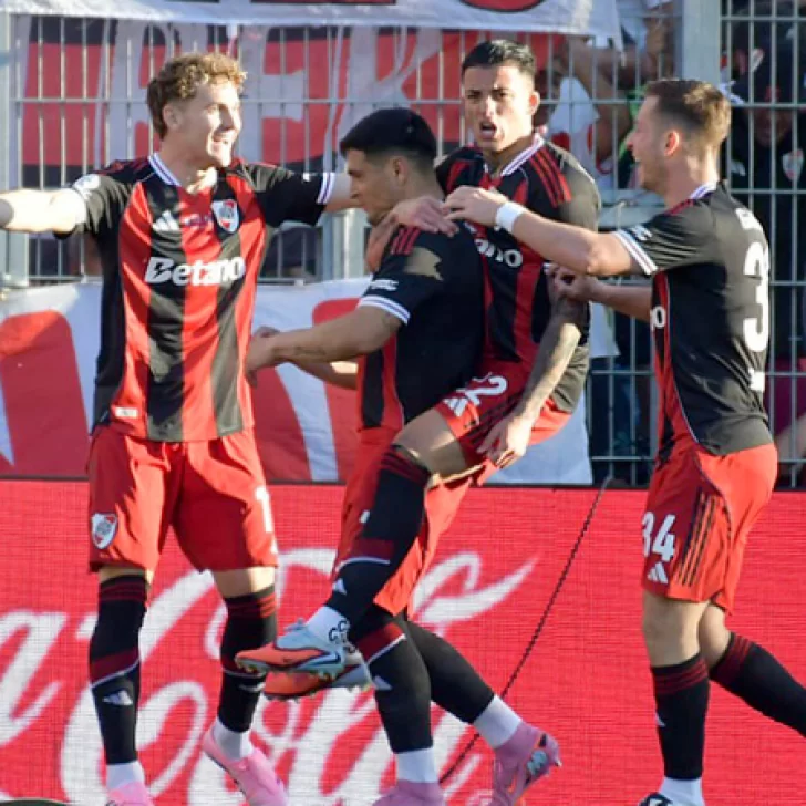 River venció a Racing y avanzó a las semifinales de la Copa Argentina River venció a Racing y avanzó a las semifinales de la Copa Argentina