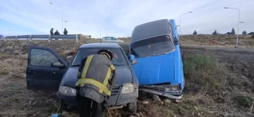 Les secuestraron los vehículos tras un choque en una rotonda de El Calafate Les secuestraron los vehículos tras un choque en una rotonda de El Calafate