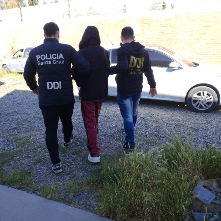 Detenido por abuso sexual: la DDI trasladó a un hombre de Neuquén hasta Pico Truncado Detenido por abuso sexual: la DDI trasladó a un hombre de Neuquén hasta Pico Truncado