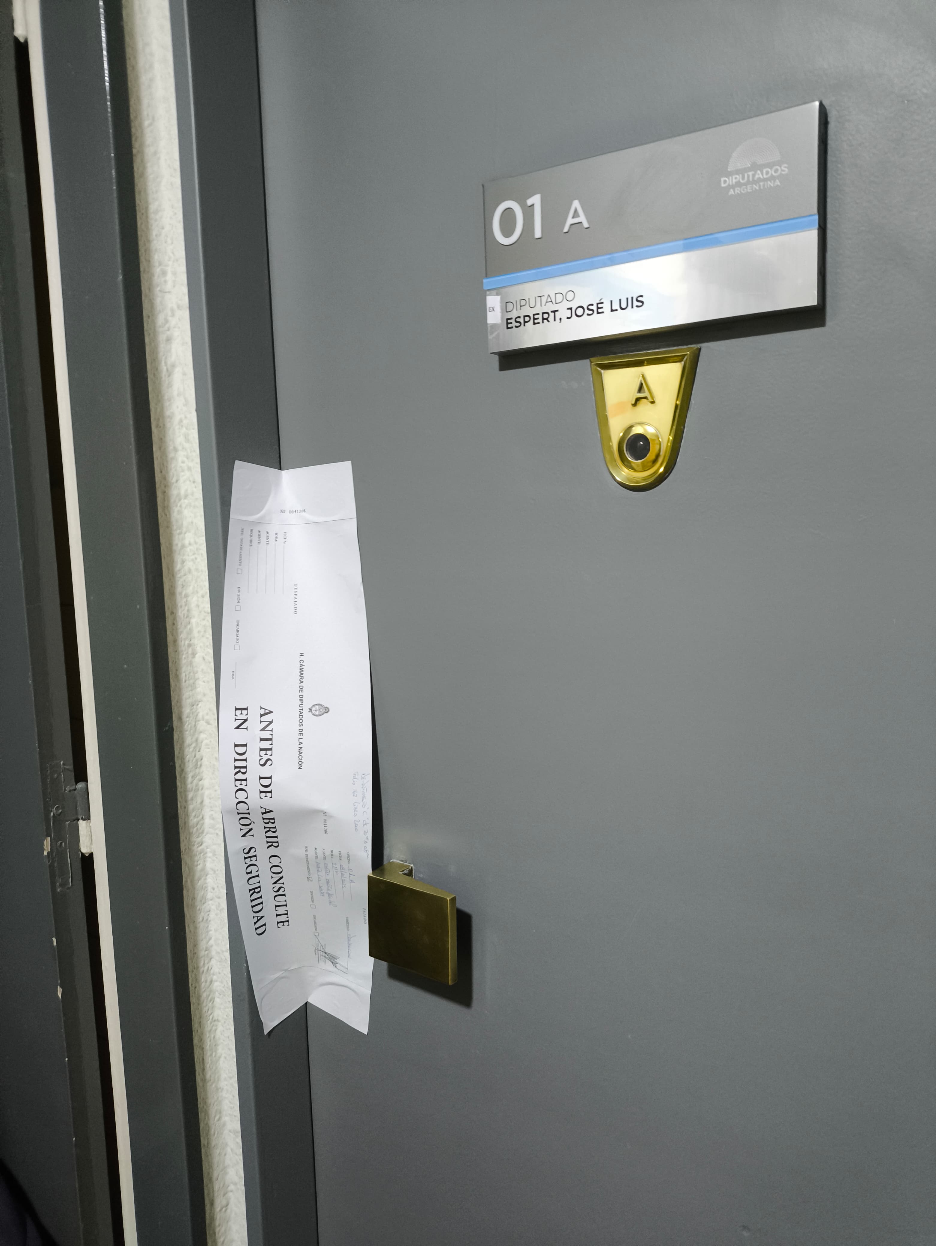  Una de las oficinas principales de José Luis Espert.