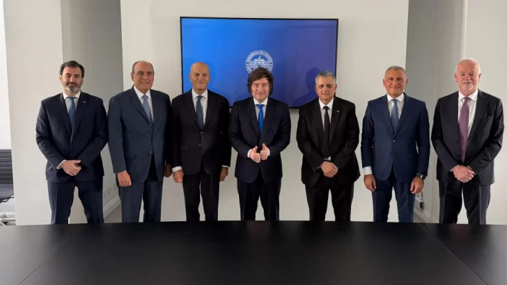 Exportación de gas: YPF firmó con ENI un acuerdo clave para el desarrollo del GNL en la Argentina