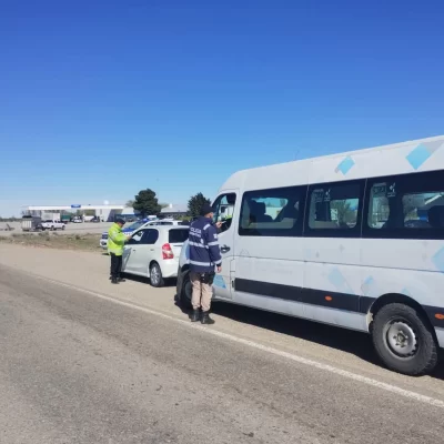 Identificaron a más de 200 personas en controles preventivos en el interior de Santa Cruz Identificaron a más de 200 personas en controles preventivos en el interior de Santa Cruz
