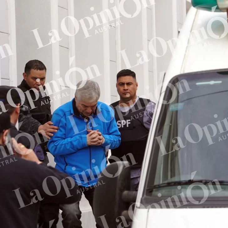 Anticipo: La defensa de Lázaro Báez no fue notificada de su traslado a Ezeiza Anticipo: La defensa de Lázaro Báez no fue notificada de su traslado a Ezeiza