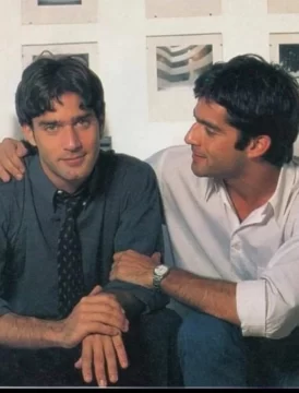 Emotiva despedida al periodista Mariano Castro, el hermano gemelo de Juan Castro: “Tu luz sigue iluminando a la familia, amigos y al periodismo” Emotiva despedida al periodista Mariano Castro, el hermano gemelo de Juan Castro: “Tu luz sigue iluminando a la familia, amigos y al periodismo”