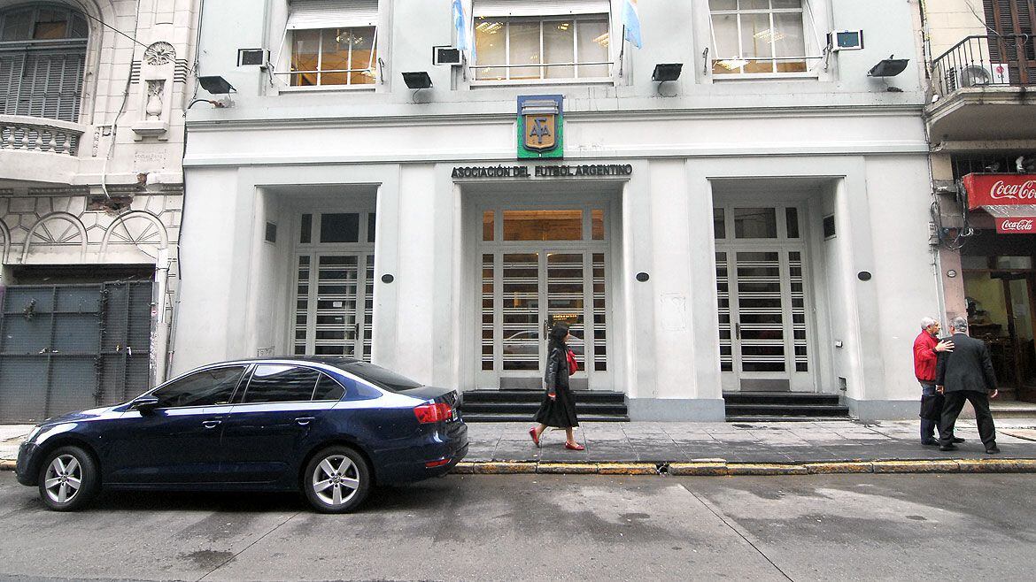  La sede de la Asociación del Fútbol Argentino (AFA).
