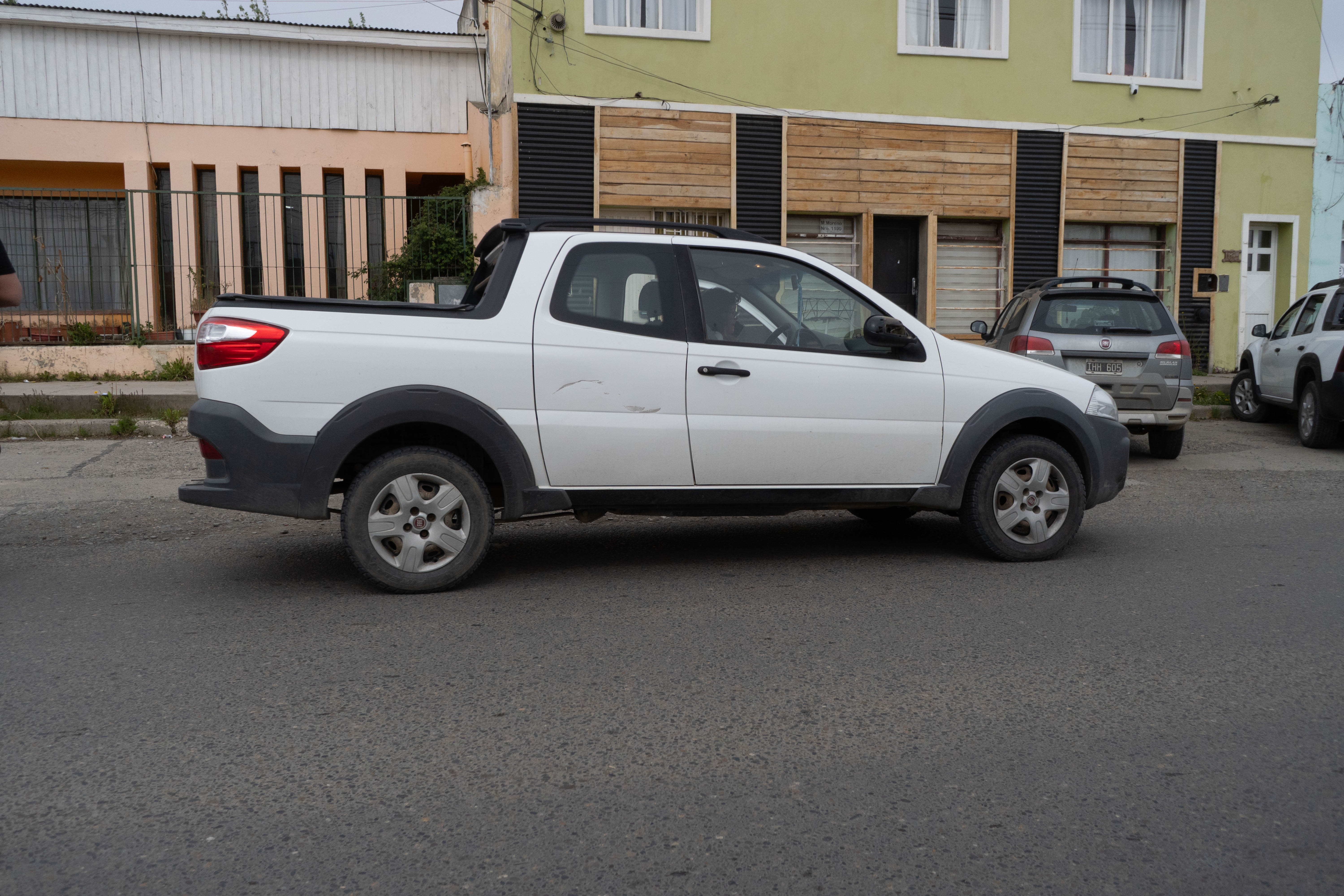  Fiat Strada involucrada en el accidente. FOTO: LEANDRO FRANCO / LA OPINIÓN AUSTRAL.
