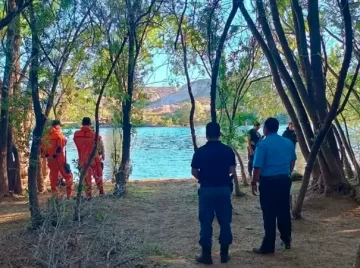Encontraron el cuerpo de un joven que estaba desaparecido flotando en el río Negro