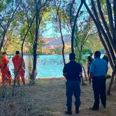 Encontraron el cuerpo de un joven que estaba desaparecido flotando en el río Negro Encontraron el cuerpo de un joven que estaba desaparecido flotando en el río Negro
