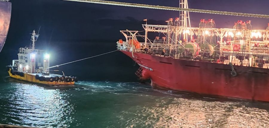  El puerto de Puerto Deseado logró una actividad continua, gracias a los acuerdos gremiales alcanzados.