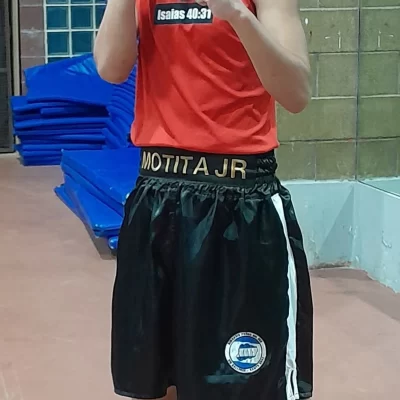 Debuta Leonel “Motita Junior “Torres en el “17 de Octubre”