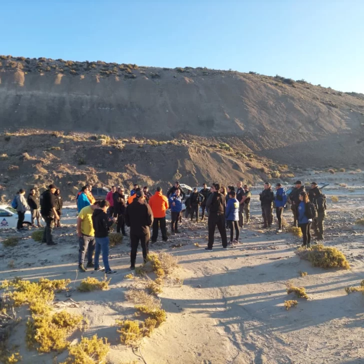 Rocas Coloradas: cómo es el paraje donde buscan a la pareja desaparecida de Comodoro Rocas Coloradas: cómo es el paraje donde buscan a la pareja desaparecida de Comodoro