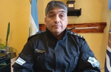 Suspendieron a un alto jefe policial por liberar un auto secuestrado conducido por una menor Suspendieron a un alto jefe policial por liberar un auto secuestrado conducido por una menor