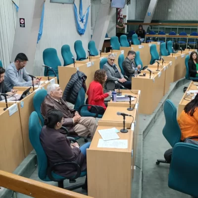 Desafuero a Fernando Españón: cayó un nuevo intento para que el diputado sea juzgado por abuso Desafuero a Fernando Españón: cayó un nuevo intento para que el diputado sea juzgado por abuso