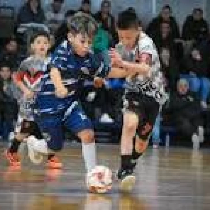 Se juega nacional de fútsal C9 y C11 en Puerto Santa Cruz