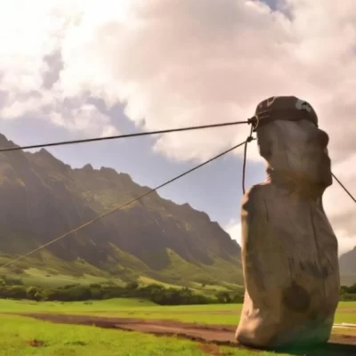 Revelan cómo los moáis de la Isla de Pascua “caminaban” para moverse Revelan cómo los moáis de la Isla de Pascua “caminaban” para moverse
