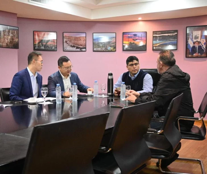 Ya envían telegramas a los trabajadores de las Represas que viven en Santa Cruz para reactivar la obra