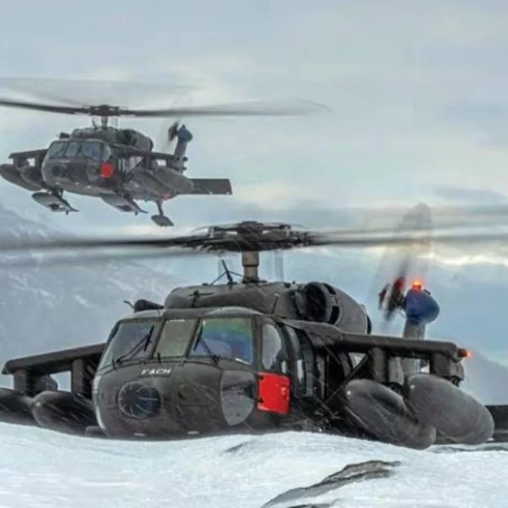 Encontraron, con un muerto y tres sobrevivientes, al helicóptero de la FACH desaparecido en los Campos de Hielo de la cordillera de los Andes