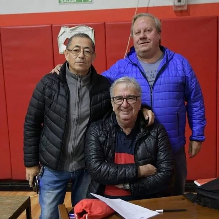  José “Pepe” Mallo junto a sus colegas Elio Mayorga y Jorge Coronel.