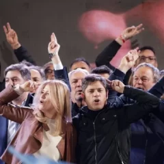 Kicillof advierte que el modelo de Milei “fracasó” en la última semana de campaña