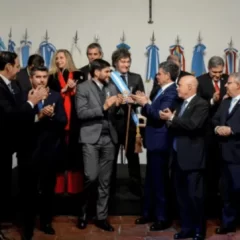Javier Milei tiene cita con los gobernadores y apura cambios en el Gabinete para calmar la interna