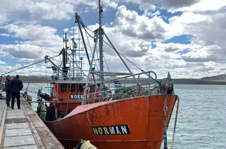 Histórico arribo del buque Norman a Puerto San Julián: avanza la producción pesquera con valor agregado en Santa Cruz