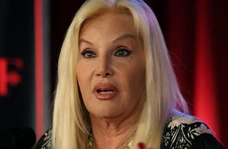 Susana Giménez viajó de urgencia a Miami y llegó en silla de ruedas: “Está operada”