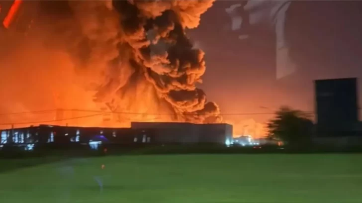 Comienzan las pericias para determinar el origen del incendio en el Polígono Industrial Spegazzini