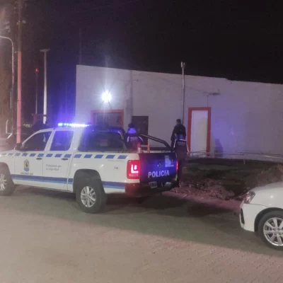 Un joven estaba alcoholizado y realizó disparos al aire en pleno centro de Gobernado Gregores