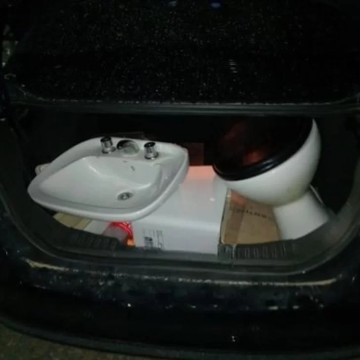 Atraparon a un hombre que robó grifería de una casa y la ofrecía a través de las redes sociales Atraparon a un hombre que robó grifería de una casa y la ofrecía a través de las redes sociales