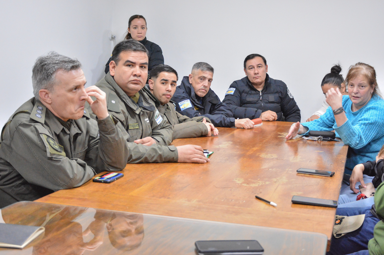 Suspenden las clases del lunes en toda la provincia de Santa Cruz por el alerta meteorológica: se esperan ráfagas de más de 130 km/h