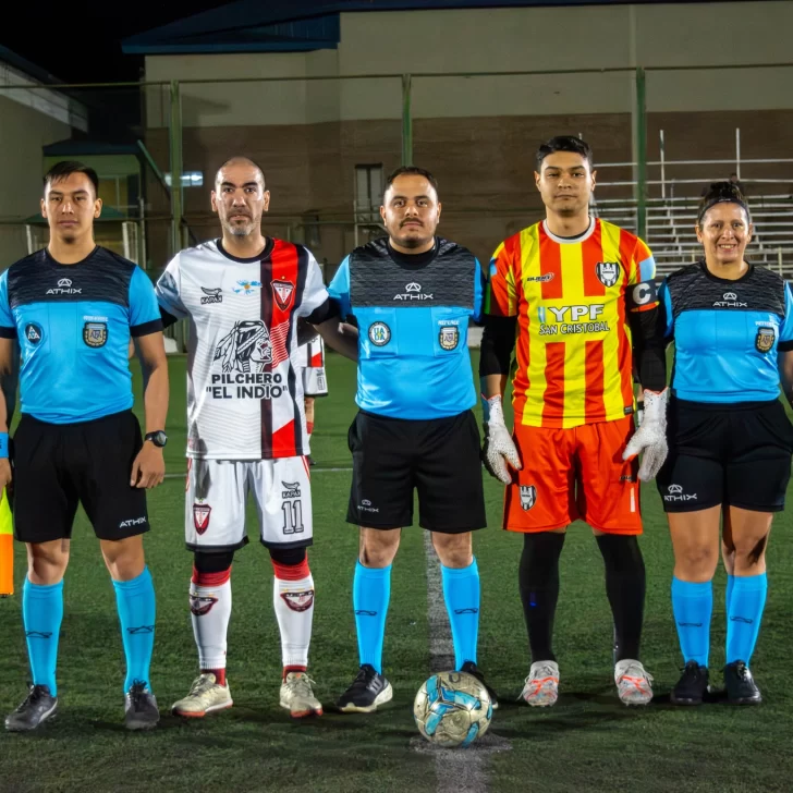 Liga Fútbol Sur: Unión Santacruceña superó a UPP y se afirmó arriba; Escorpión goleó a Boca RG y manda con puntaje ideal Liga Fútbol Sur: Unión Santacruceña superó a UPP y se afirmó arriba; Escorpión goleó a Boca RG y manda con puntaje ideal