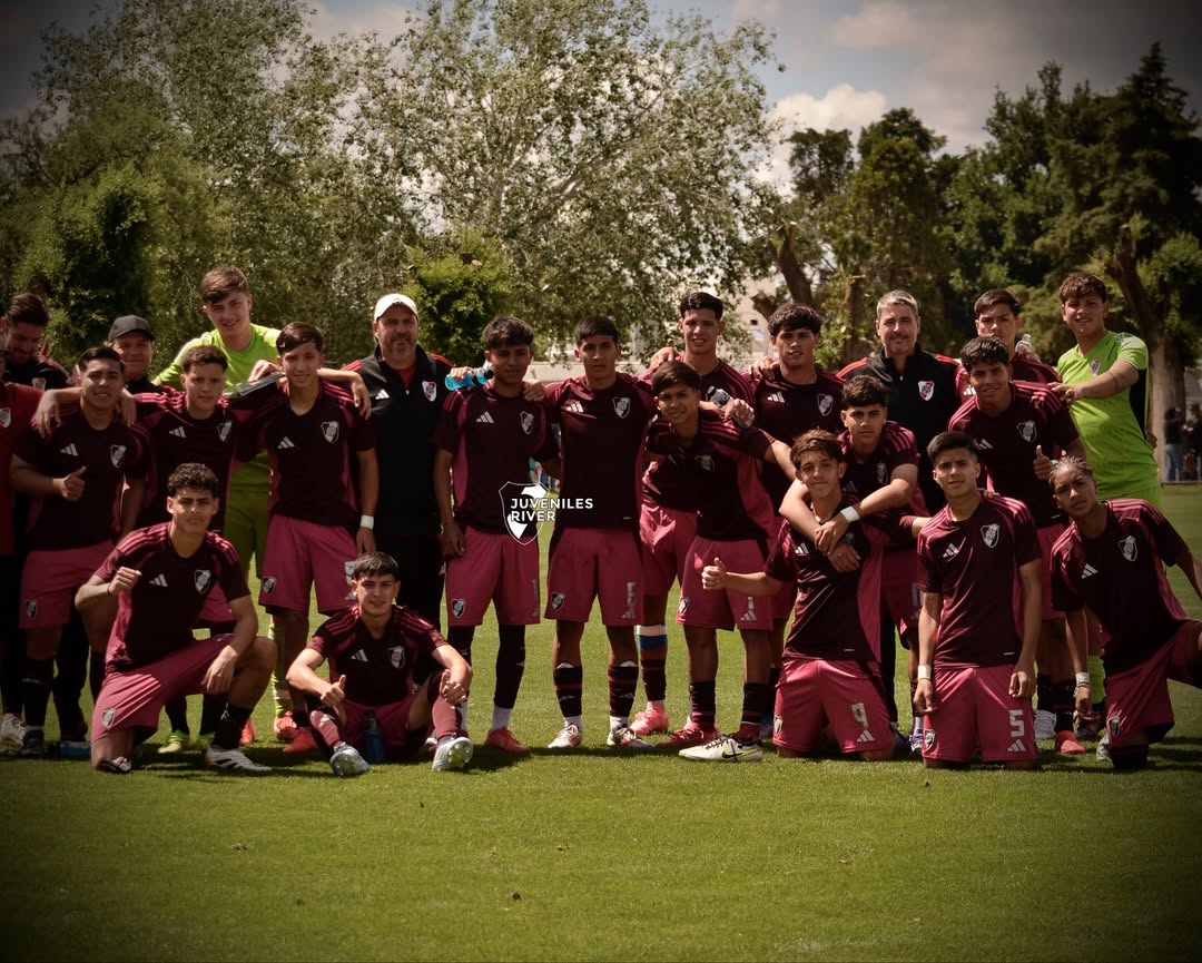  La foto final del plantel Millonario.