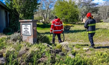 Evacuaron a 16 turistas tras la voladura de un techo en Parque Patagonia en el norte de Santa Cruz Evacuaron a 16 turistas tras la voladura de un techo en Parque Patagonia en el norte de Santa Cruz