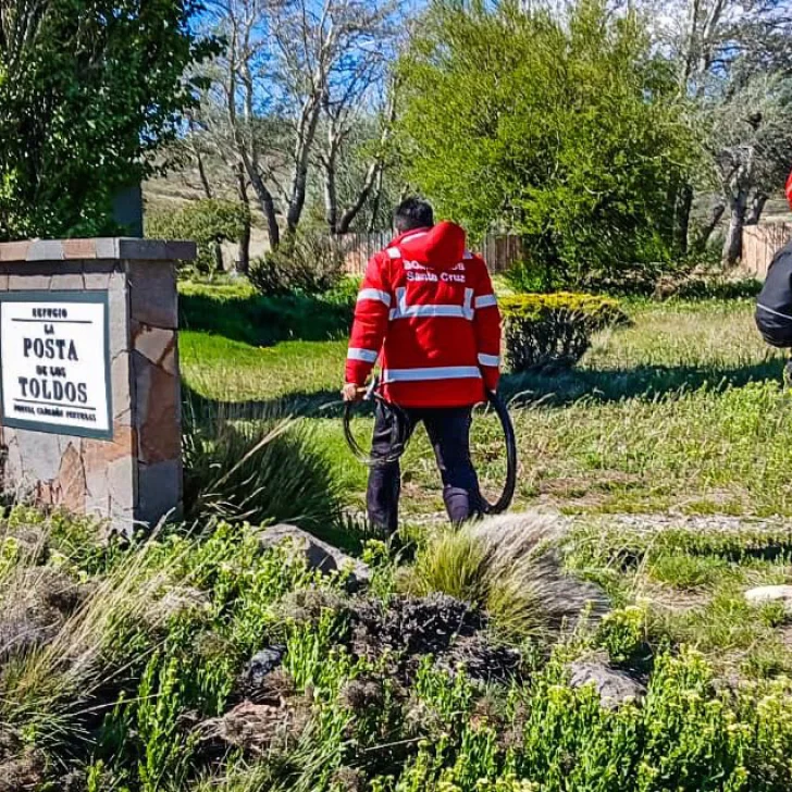 Evacuaron a 16 turistas tras la voladura de un techo en Parque Patagonia en el norte de Santa Cruz Evacuaron a 16 turistas tras la voladura de un techo en Parque Patagonia en el norte de Santa Cruz