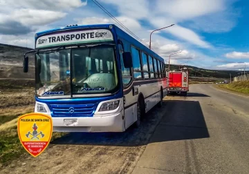 Alarma por aparente incendio en colectivo de línea cerca de Río Turbio