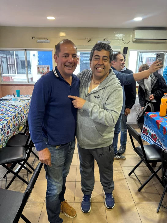 José Chacón fue reconocido en un homenaje de la Agrupación Los Ñandues