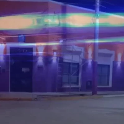 Un trabajador municipal fue hospitalizado tras una violenta pelea afuera de un boliche Un trabajador municipal fue hospitalizado tras una violenta pelea afuera de un boliche