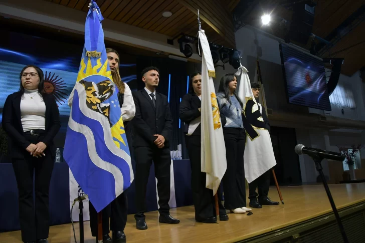 ACTO-DE-COLACION-UTN-NOVIEMBRE-2025-728x485