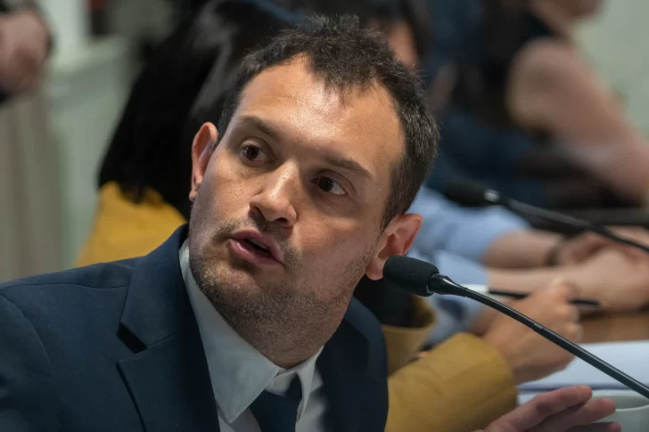  Matías Gutiérrez mientras daba su fundamento de pena. FOTO: LEANDRO FRANCO/ LA OPINIÓN AUSTRAL