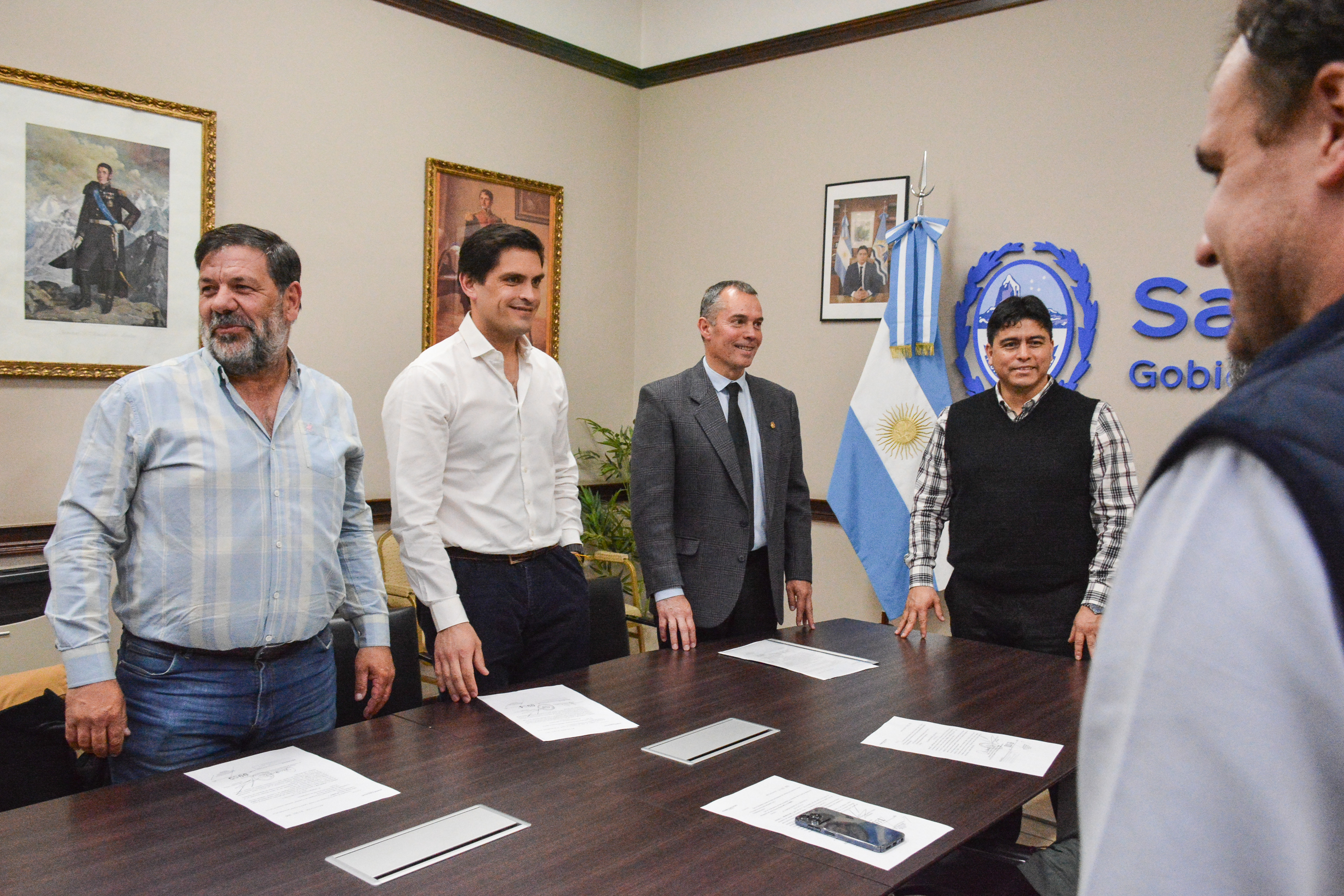 Claudio Vidal puso en funciones a las nuevas autoridades del CAP, IDUV y Turismo