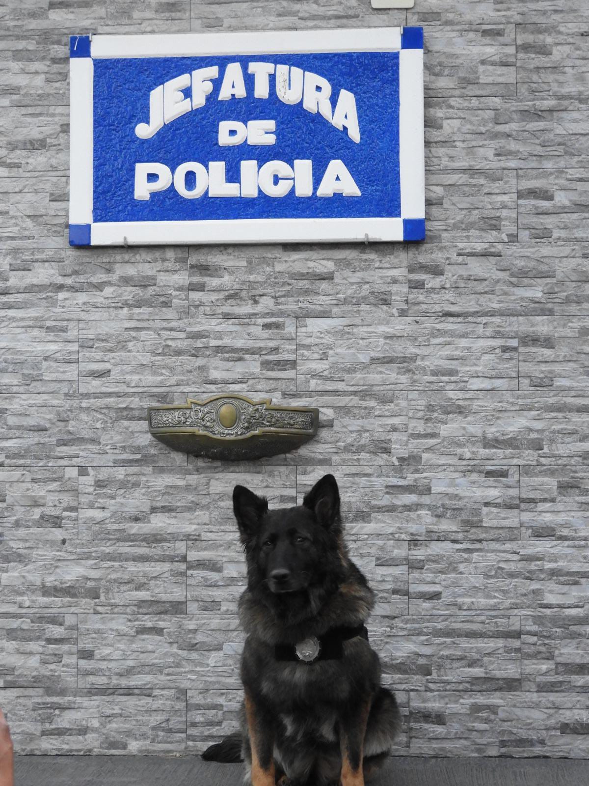  De visita en Jefatura de Policía.