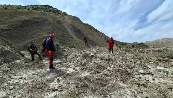 Detectaron un fuerte olor a putrefacción durante la búsqueda de Juana y Pedro, la pareja desaparecida en Comodoro Rivadavia.