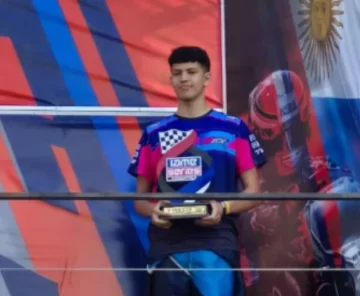 Thiago Díaz hizo podio tras una remontada áspera y se metió en la Copa de Oro de IAME Series