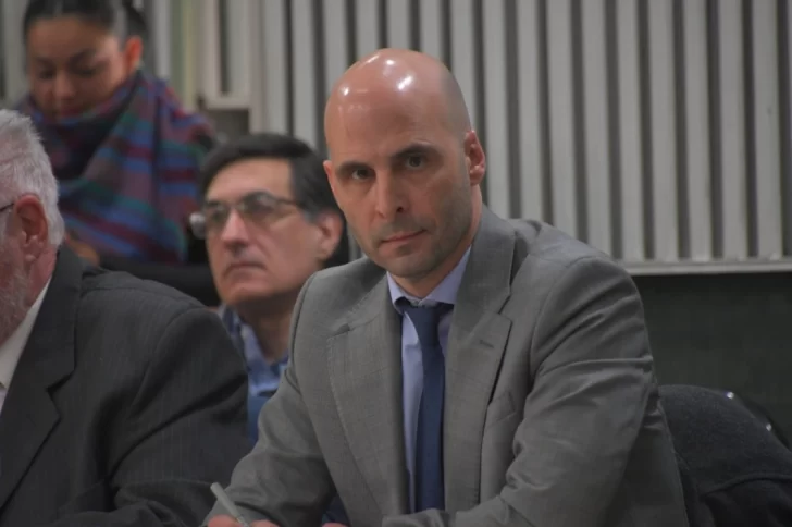 Fernando Basanta tomó la palabra únicamente para pedir que la Sala Juzgadora adelante la fecha de decisión del fallo. (Foto: José Silva/La Opinión Austral).
