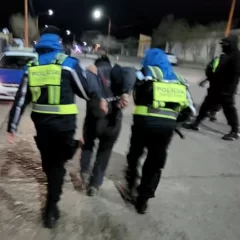 Entró a la casa de una anciana a robar y se quedó dormido: lo detuvieron