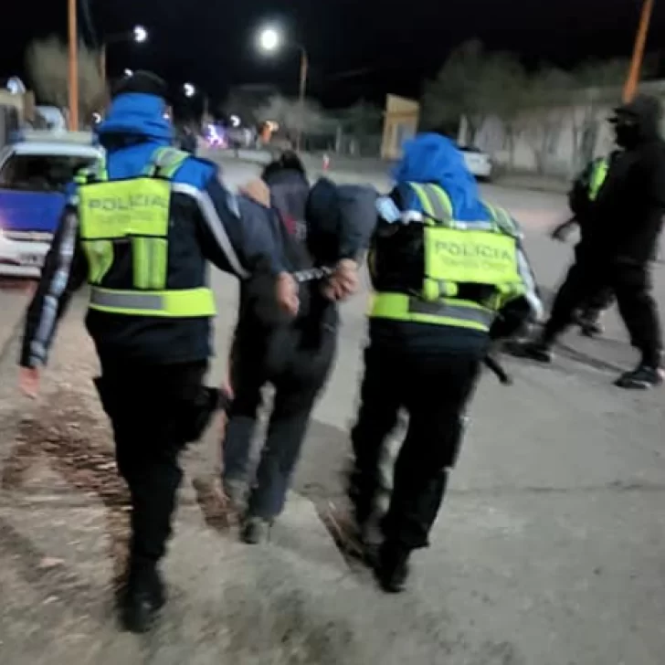 Entró a la casa de una anciana a robar y se quedó dormido: lo detuvieron Entró a la casa de una anciana a robar y se quedó dormido: lo detuvieron