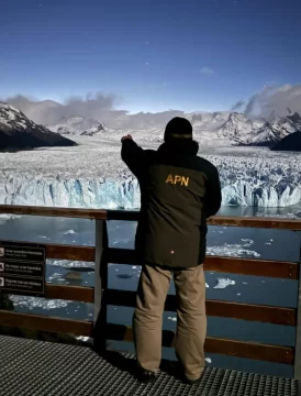 Un espectáculo único: la Luna llena iluminó el Glaciar Perito Moreno Un espectáculo único: la Luna llena iluminó el Glaciar Perito Moreno
