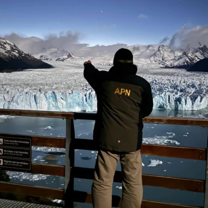 Un espectáculo único: la Luna llena iluminó el Glaciar Perito Moreno Un espectáculo único: la Luna llena iluminó el Glaciar Perito Moreno