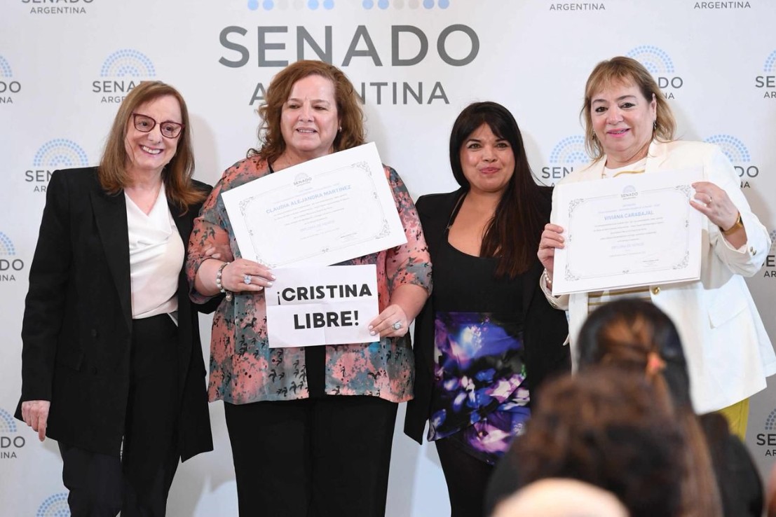  De izquierda a derecha: Alicia Kirchner, Claudia Martínez, María Eugenia Duré y Viviana Carabajal.